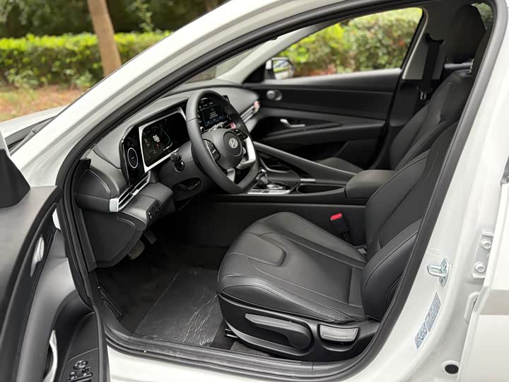 Фото 6 - Hyundai Elantra N line