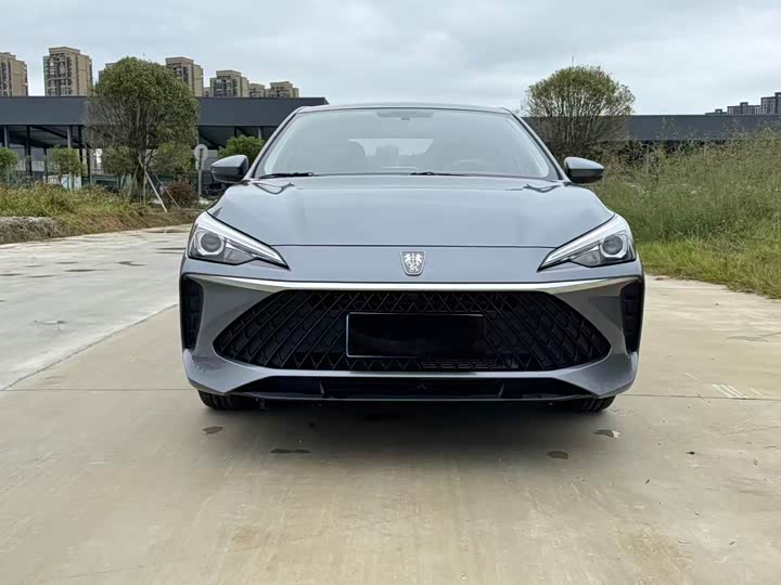 Фото 1 - Roewe i5