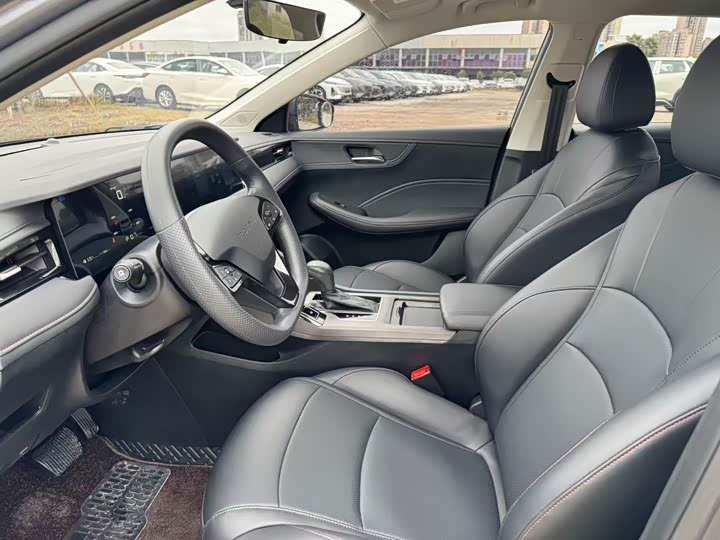 Фото 4 - Roewe i5