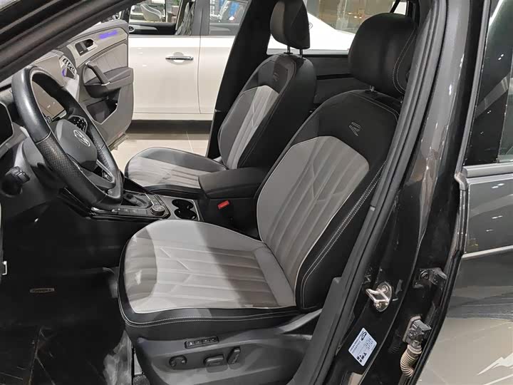 Фото 7 - Volkswagen Tayron