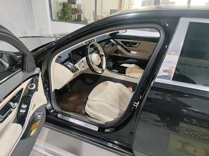 Фото 5 - Mercedes-Benz Maybach S-Class