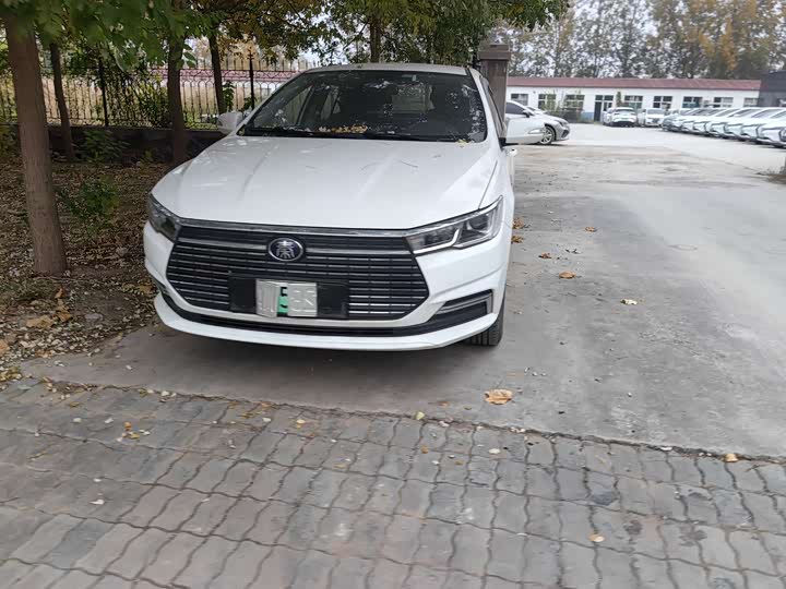 Фото 1 - BYD Qin EV