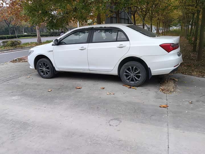 Фото 3 - BYD Qin EV