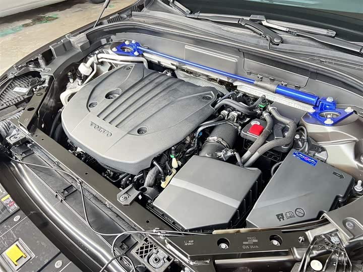 Фото 17 - Volvo XC60