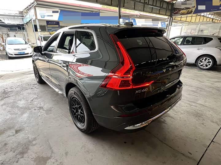 Фото 5 - Volvo XC60