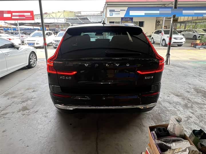 Фото 6 - Volvo XC60