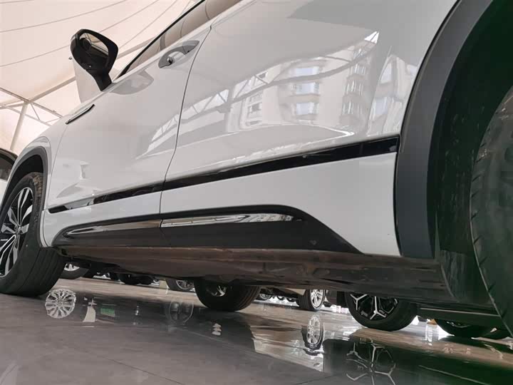 Фото 22 - Volkswagen Tayron