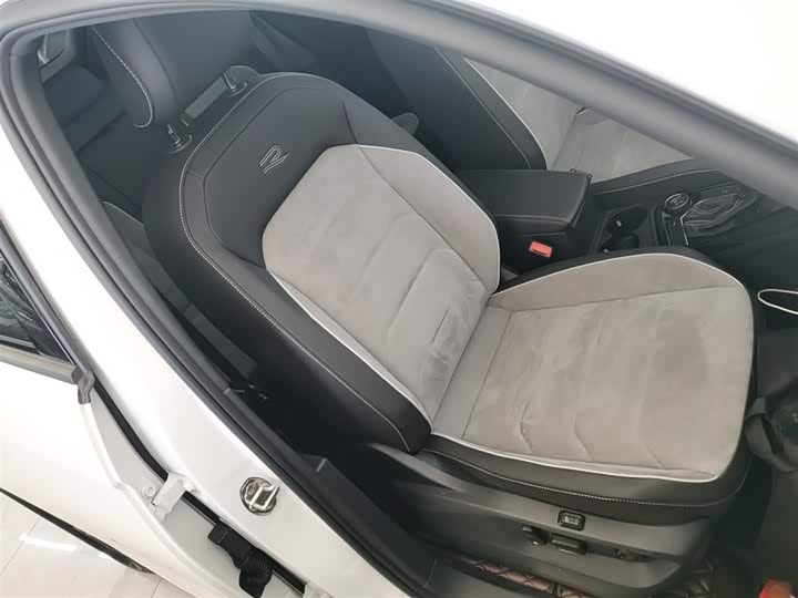 Фото 25 - Volkswagen Tayron