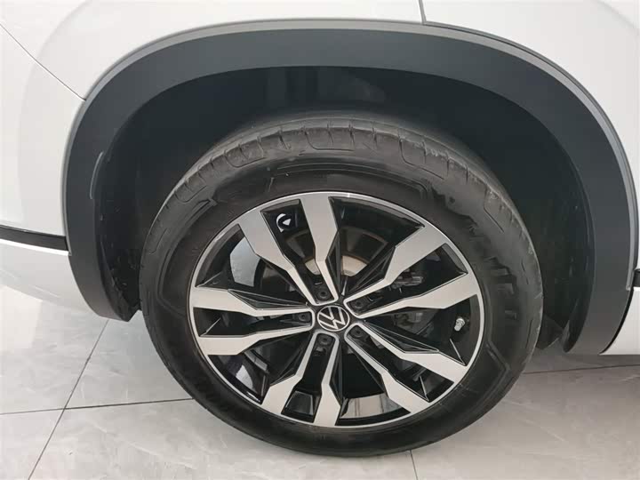 Фото 26 - Volkswagen Tayron