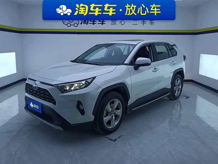 Фото 1 - Toyota RAV4