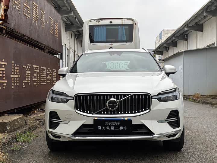Фото 2 - Volvo XC60