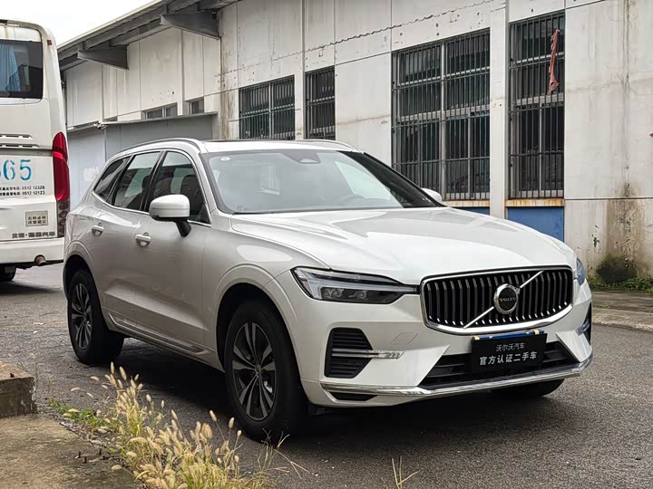 Фото 3 - Volvo XC60