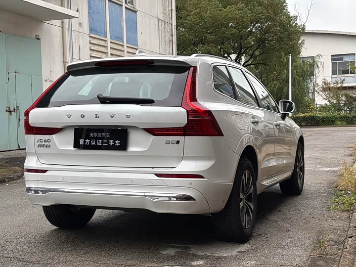 Фото 6 - Volvo XC60