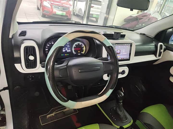 Фото 10 - Roewe Clever