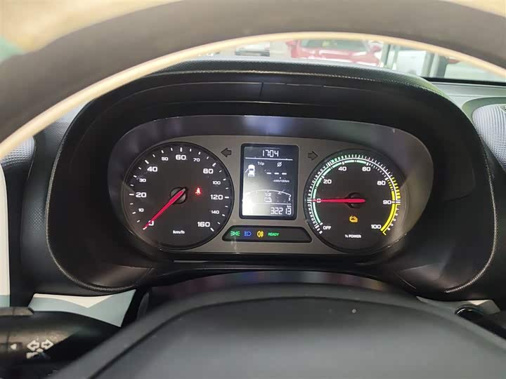 Фото 12 - Roewe Clever