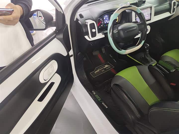 Фото 16 - Roewe Clever