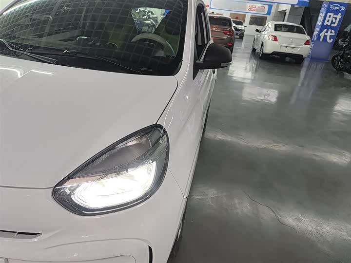 Фото 24 - Roewe Clever