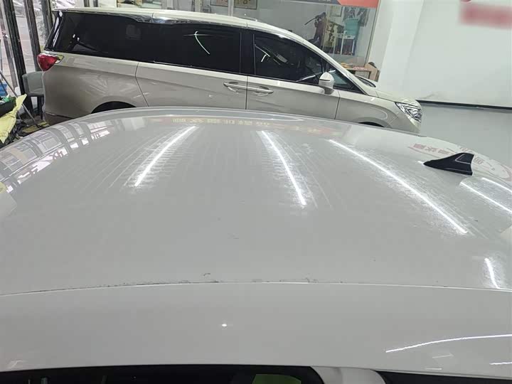 Фото 27 - Roewe Clever