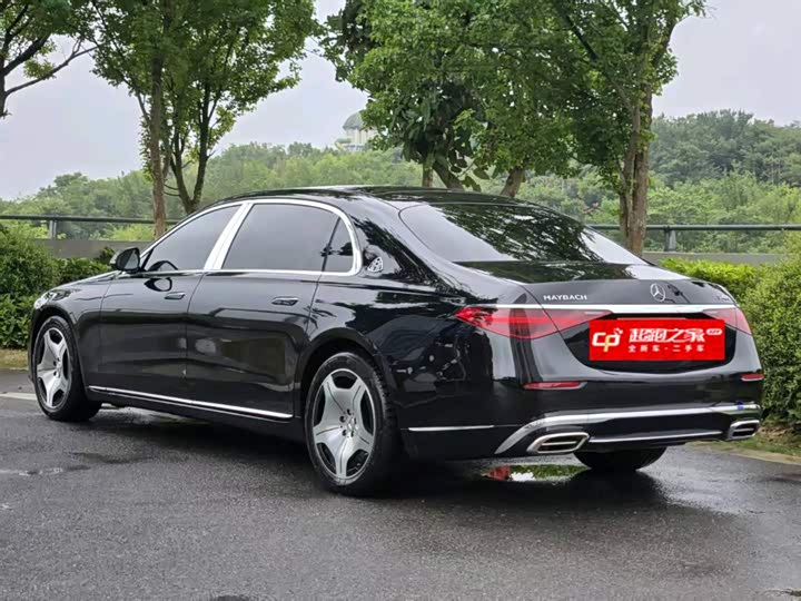 Фото 4 - Mercedes-Benz Maybach S-Class