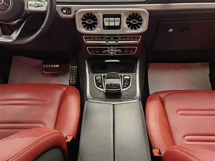 Фото 14 - Mercedes-Benz G-Class