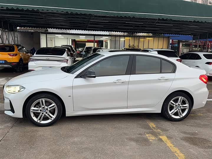 Фото 14 - BMW 1 Series