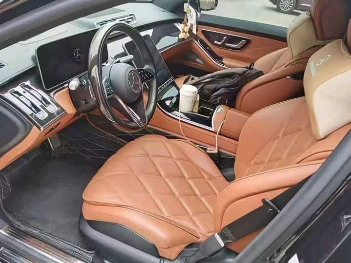 Фото 4 - Mercedes-Benz Maybach S-Class