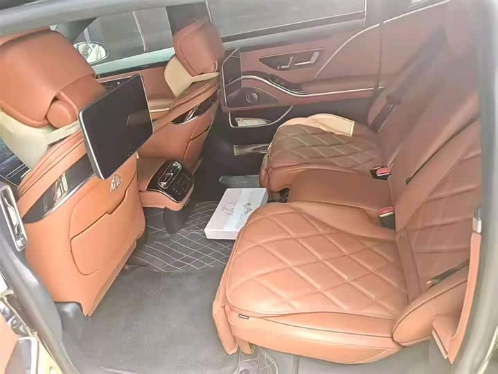 Фото 5 - Mercedes-Benz Maybach S-Class