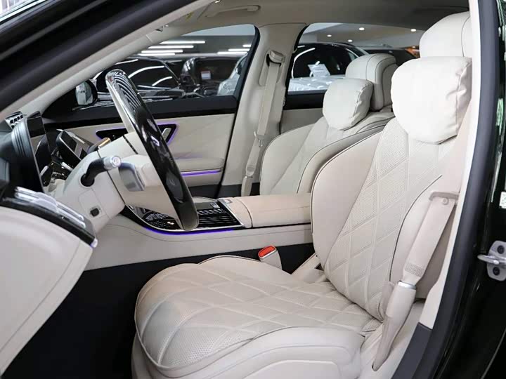 Фото 6 - Mercedes-Benz Maybach S-Class