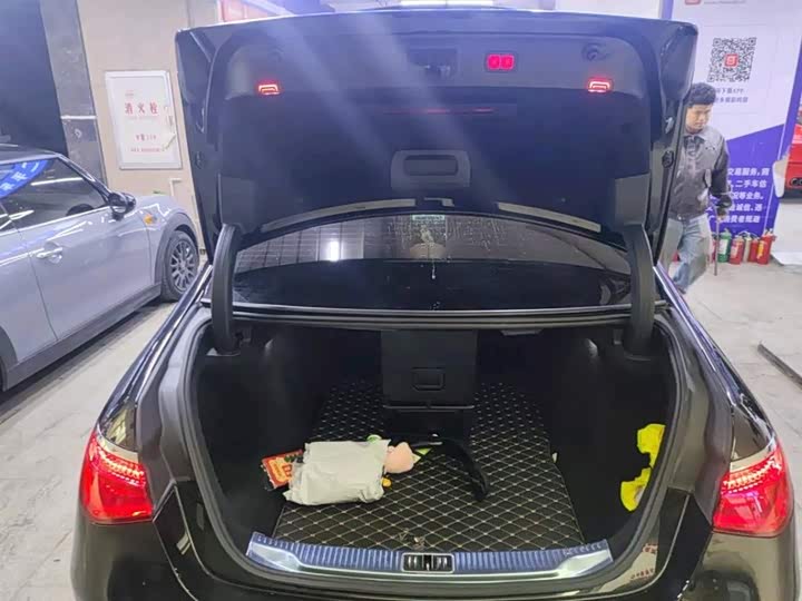 Фото 8 - Mercedes-Benz Maybach S-Class