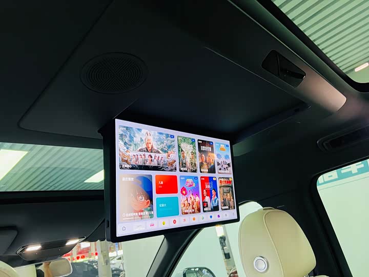 Фото 13 - LiXiang L9