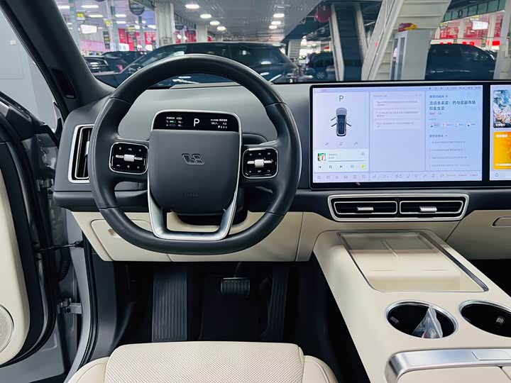 Фото 14 - LiXiang L9