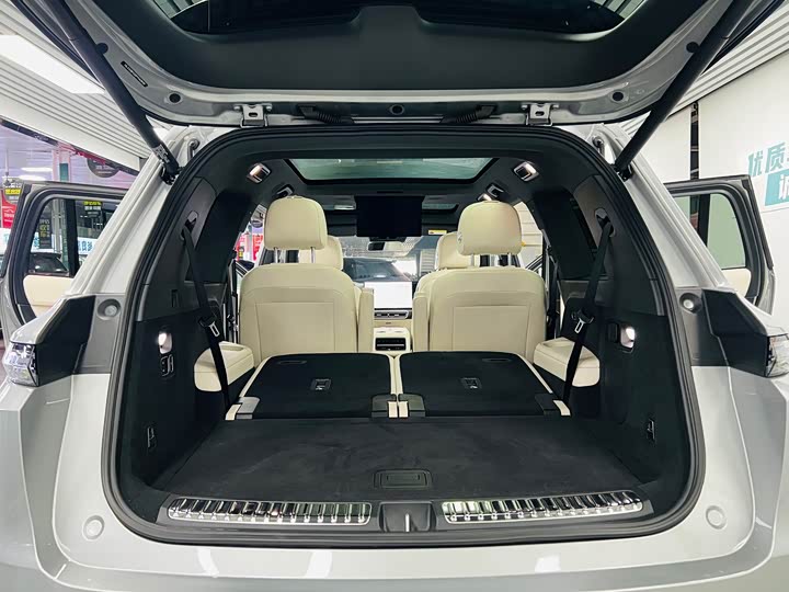 Фото 22 - LiXiang L9