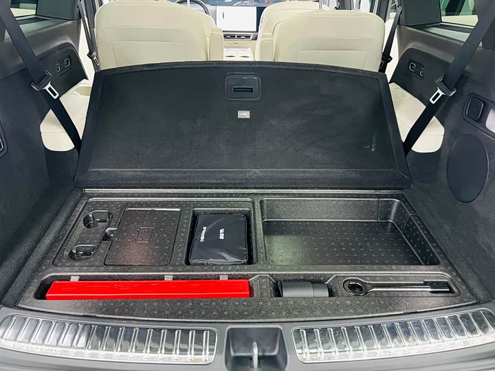 Фото 23 - LiXiang L9