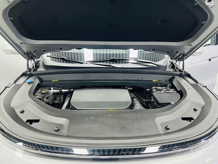 Фото 28 - LiXiang L9