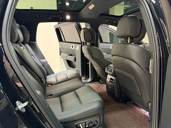 Фото 14 - LiXiang L7