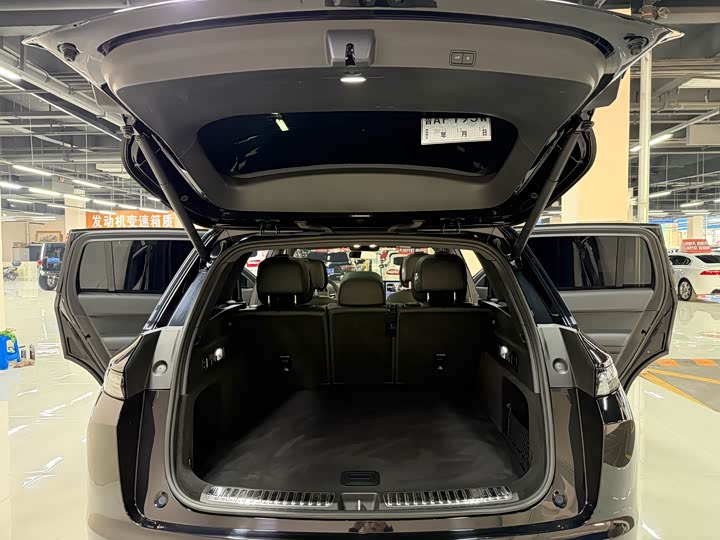 Фото 17 - LiXiang L7