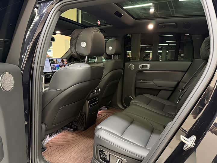 Фото 9 - LiXiang L7