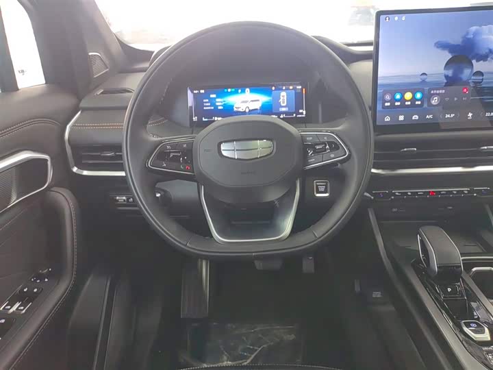 Фото 11 - Geely Okavango L