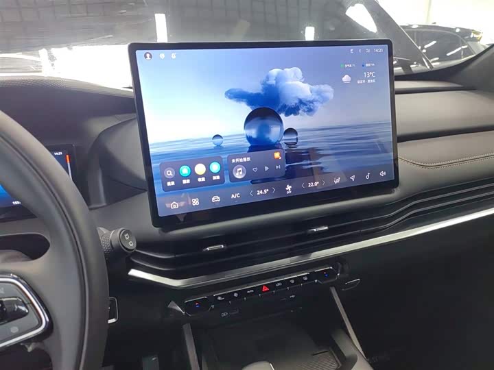 Фото 13 - Geely Okavango L