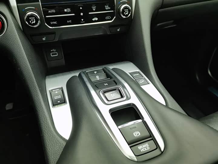 Фото 13 - Honda Avancier