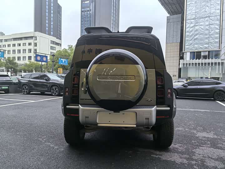 Фото 4 - Land Rover Defender