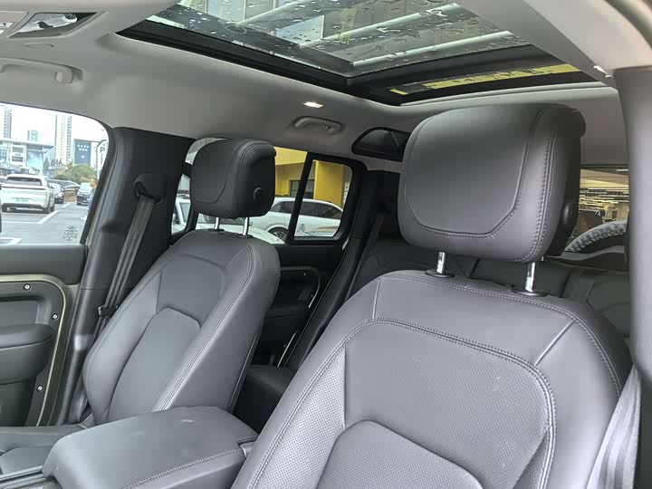 Фото 7 - Land Rover Defender