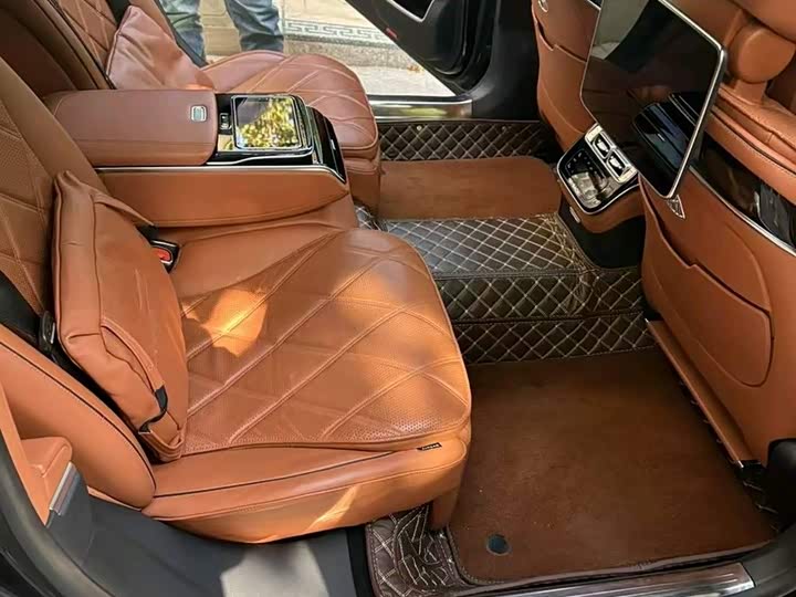 Фото 5 - Mercedes-Benz Maybach S-Class