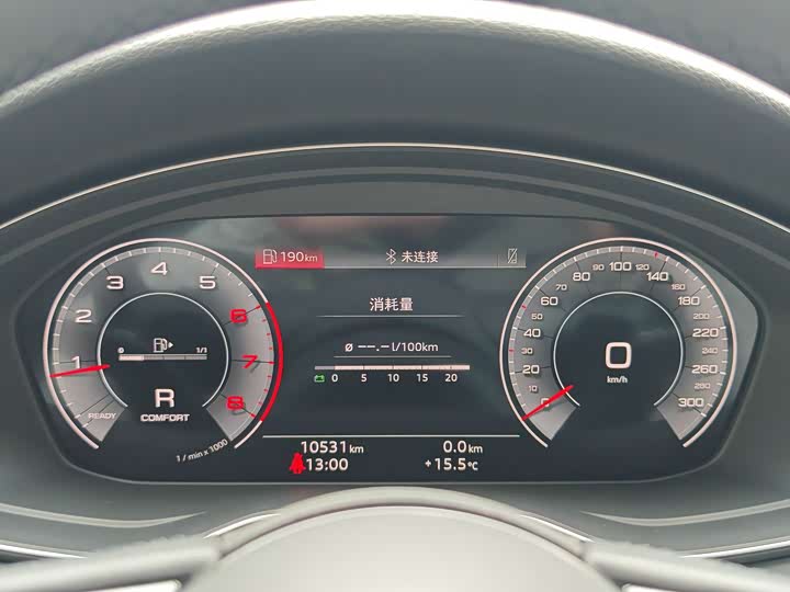 Фото 10 - Audi A4L