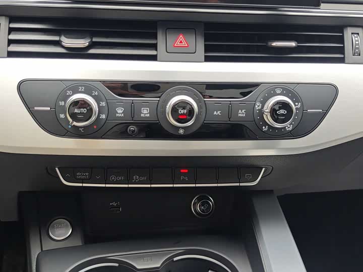 Фото 8 - Audi A4L