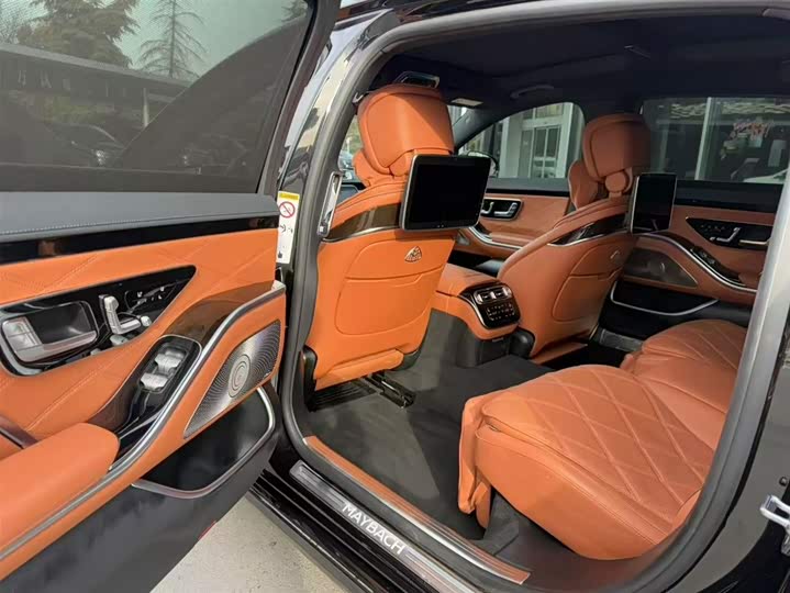 Фото 5 - Mercedes-Benz Maybach S-Class