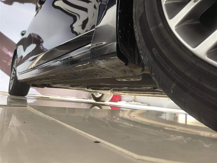 Фото 21 - Bestune B70