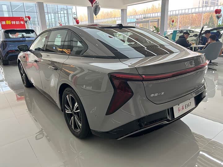 Фото 9 - Hongqi EH7