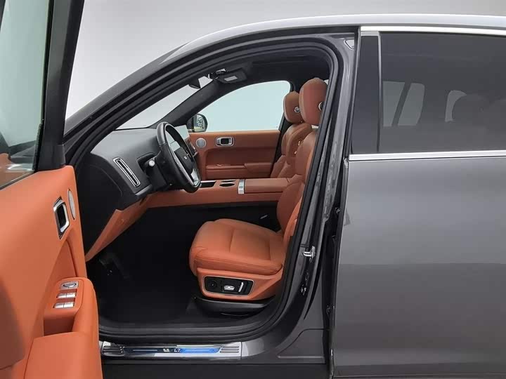 Фото 10 - LiXiang L7