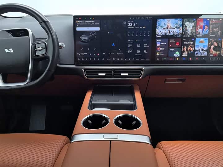 Фото 12 - LiXiang L7